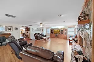 4111 Robinson Rd, Valrico, FL 33594 - Photo 29