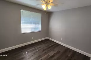 8011 Emi Ann Ln, Riverview, FL 33578 - Photo 7