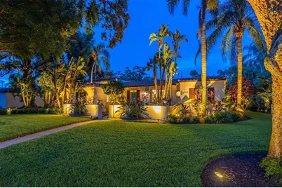 3649 Foster Hill Drive N, Saint Petersburg, FL 33704 - Photo 3