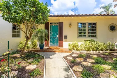 3649 Foster Hill Drive N, Saint Petersburg, FL 33704 - Photo 9