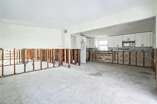 131 80th Ave NE, Saint Petersburg, FL 33702 - Photo 29