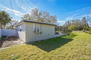 131 80th Ave NE, Saint Petersburg, FL 33702 - Photo 9