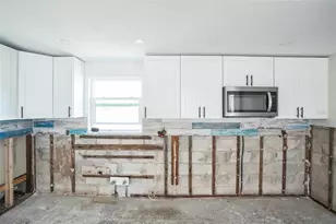 131 80th Ave NE, Saint Petersburg, FL 33702 - Photo 23