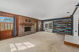 906 Stanberry Dr, Brandon, FL 33511 - Photo 11