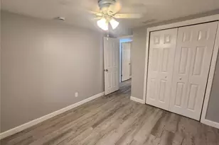 12319 N 9th St, Tampa, FL 33612 - Photo 13