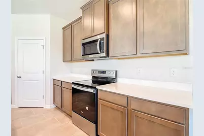 10471 Bridgegate Heights Loop, San Antonio, FL 33576 - Photo 23