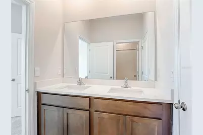 10471 Bridgegate Heights Loop, San Antonio, FL 33576 - Photo 17