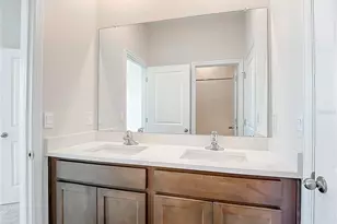 10471 Bridgegate Heights Loop, San Antonio, FL 33576 - Photo 17