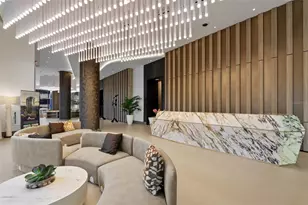 275 1st Ave S, Saint Petersburg, FL 33701 - Photo 3