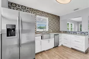 1101 A 28th Street N, Saint Petersburg, FL 33713 - Photo 3