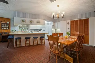 501 N Bryan Cir, Brandon, FL 33511 - Photo 13