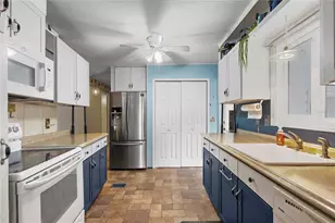 37136 8th Ave, Zephyrhills, FL 33542 - Photo 7