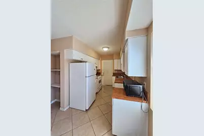 1355 Drew Street #203, Clearwater, FL 33755 - Photo 5