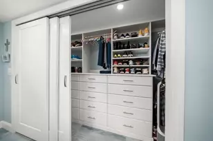 200 Dolphin Point, Clearwater Beach, FL 33767 - Photo 39