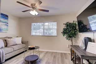 1402 E 33rd Ave, Tampa, FL 33603 - Photo 37