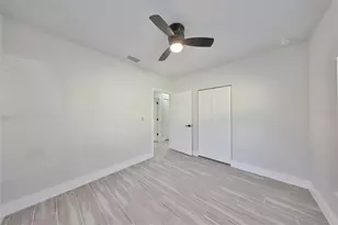 16407 Lake Byrd Dr, Tampa, FL 33618 - Photo 43