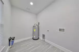 16407 Lake Byrd Dr, Tampa, FL 33618 - Photo 29
