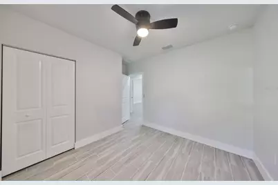 16407 Lake Byrd Drive, Tampa, FL 33618 - Photo 19