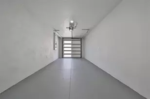 16407 Lake Byrd Dr, Tampa, FL 33618 - Photo 49