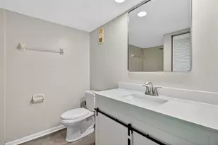1933 Golf View Dr, Tarpon Springs, FL 34689 - Photo 25