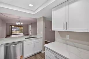 1933 Golf View Dr, Tarpon Springs, FL 34689 - Photo 7