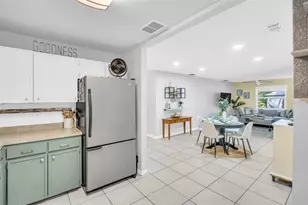 2056 Red Cedar Ln E, Clearwater, FL 33763 - Photo 13