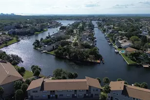 6336 Newtown Cir, Tampa, FL 33615 - Photo 9