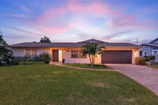 4100 13th Ln NE, Saint Petersburg, FL 33703 - Photo 1