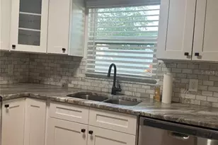 1500 39th St N, Saint Petersburg, FL 33713 - Photo 13