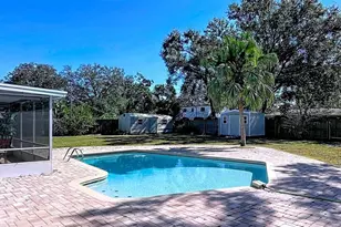 611 Greenbriar Dr, Brandon, FL 33511 - Photo 5