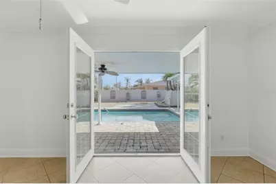 8235 39th Avenue N, Saint Petersburg, FL 33709 - Photo 27