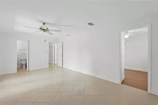 8235 39th Ave N, Saint Petersburg, FL 33709 - Photo 15