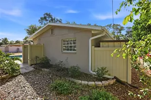 8235 39th Ave N, Saint Petersburg, FL 33709 - Photo 29