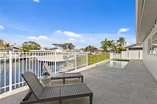 1425 50th Ave NE, Saint Petersburg, FL 33703 - Photo 15