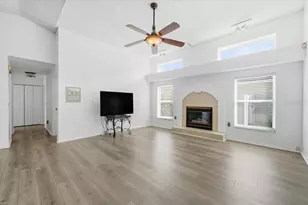 3903 Yellow Finch Ln, Lutz, FL 33558 - Photo 15