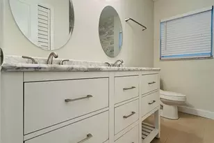 300 Venetian Dr, Clearwater, FL 33755 - Photo 11