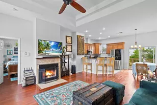 404 E Chelsea St, Tampa, FL 33603 - Photo 3