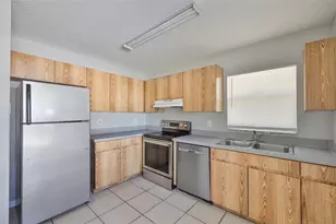 3611 Bishop Eddie Newkirk Wy, Tampa, FL 33605 - Photo 7