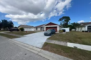 3307 47th Ave E, Bradenton, FL 34203 - Photo 3