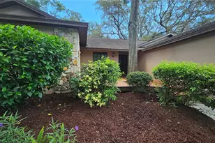 2401 Country Trails Dr, Safety Harbor, FL 34695 - Photo 5