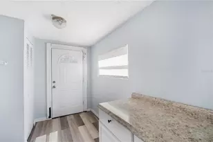 2000 43rd St S, Saint Petersburg, FL 33711 - Photo 11