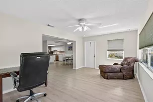 2113 Hailstone Cir, Sun City Center, FL 33573 - Photo 17
