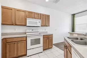 571 Shoreham Ct NE, Saint Petersburg, FL 33716 - Photo 27