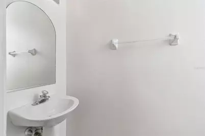 571 Shoreham Court NE, Saint Petersburg, FL 33716 - Photo 15