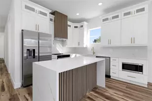 701 42nd Ave S, Saint Petersburg, FL 33705 - Photo 13