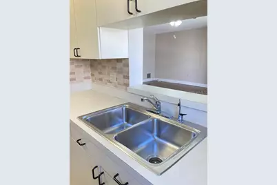 5603 80th Street N #310, Saint Petersburg, FL 33709 - Photo 3