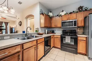 2445 Earlswood Ct, Brandon, FL 33510 - Photo 11