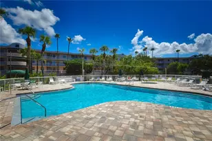 6425 Shoreline Dr, Saint Petersburg, FL 33708 - Photo 43