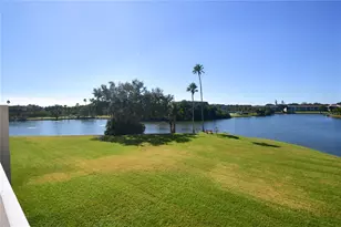 6425 Shoreline Dr, Saint Petersburg, FL 33708 - Photo 61