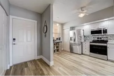 6425 Shoreline Drive #10105, Saint Petersburg, FL 33708 - Photo 9